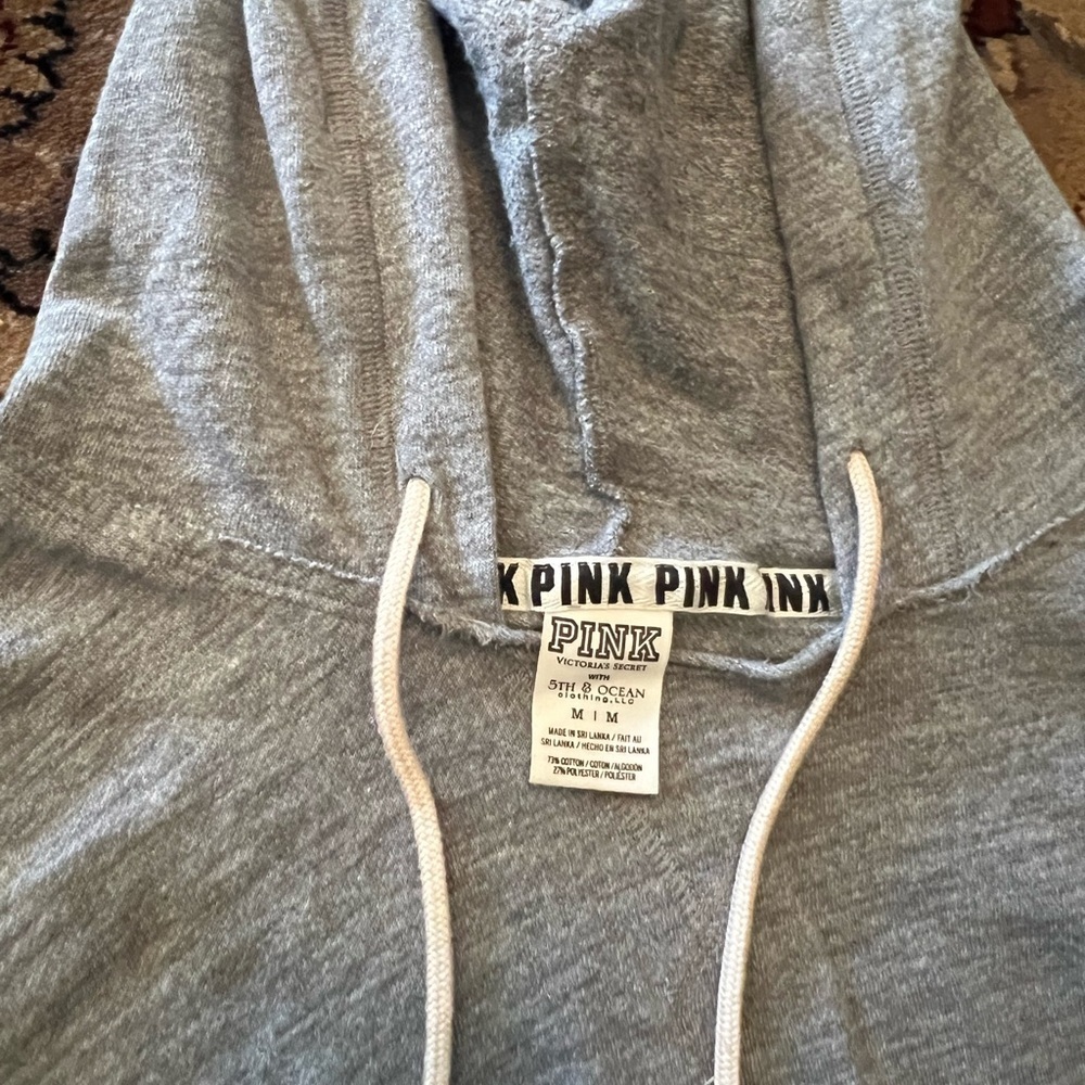 #12 VS PINK Michigan Campus Grey & Yellow Hoodie Size Medium - Picture 3 of 3
